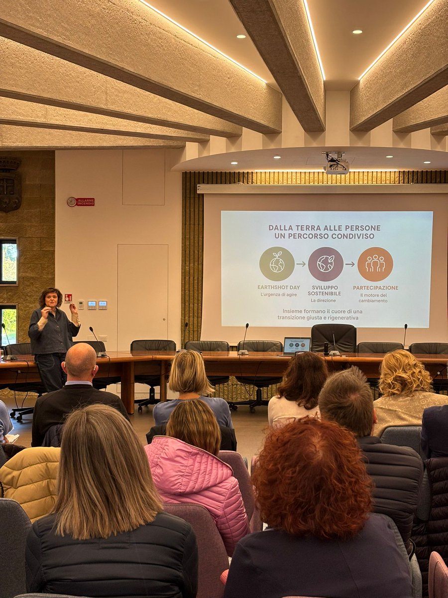#capireefarebuonaamministrazionelocale

Al via a #Campoformido il terzo incontro formativo di Regione FVG e ANCI FVG per amministratori e amministratrici #neoeletti. 
Il primo focus di oggi è sulla partecipazione pubblica.
Il corso è erogato dalla nostra Fondazione ComPA FVG!