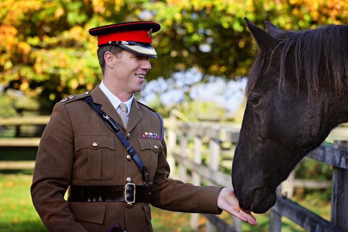 daydream_equine's tweet image. One of the horses from the Household Cavalry Mounted Regiment who was injured when they were spooked on the streets of London has now retired to @horse25183 

Enjoy your retirement buddy! 📷
#hcmr #britisharmy #quaker #cavalryhorse