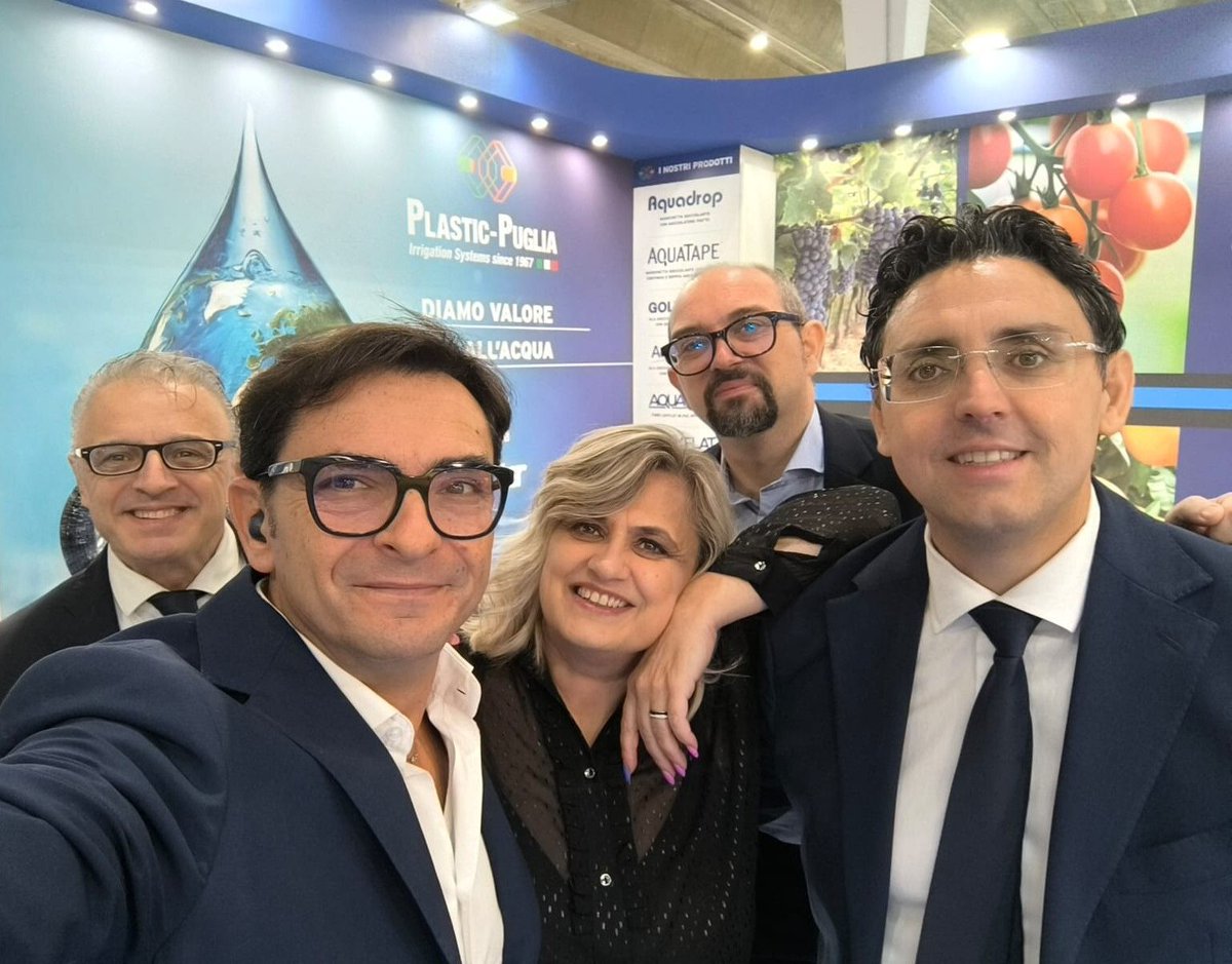 Plastic-Puglia tweet media