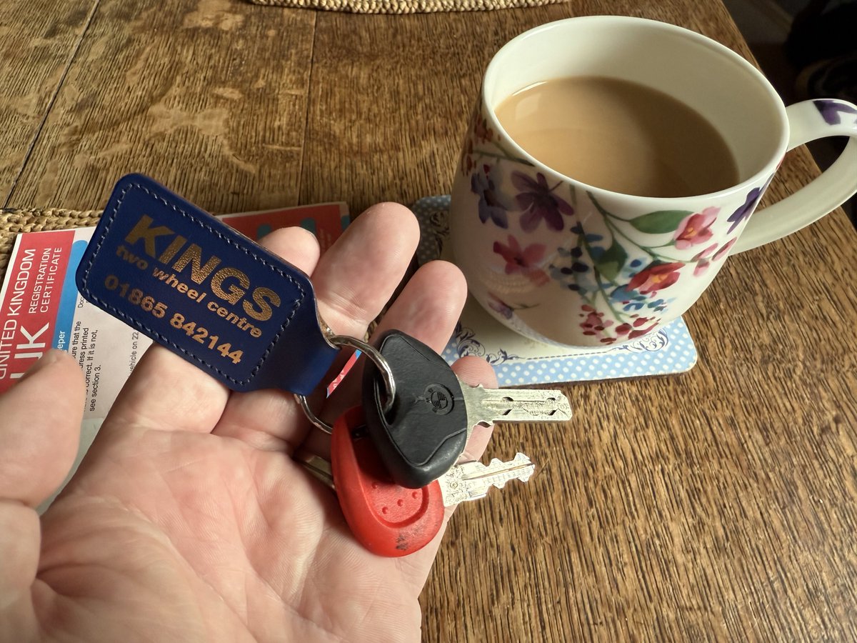 mototingle's tweet photo. A lovely cup of Tea and some electronic paperwork. V5, Insured, Taxed and I haven’t even seen the motorcycle yet. #WinterMotorcycle ❄️ I’ll throw the cover off it in about an hour. It comes from a good home, no Facebook marketplace scam.
Gotta role the dice 🎲 https://t.co/yLuTB0hwTL