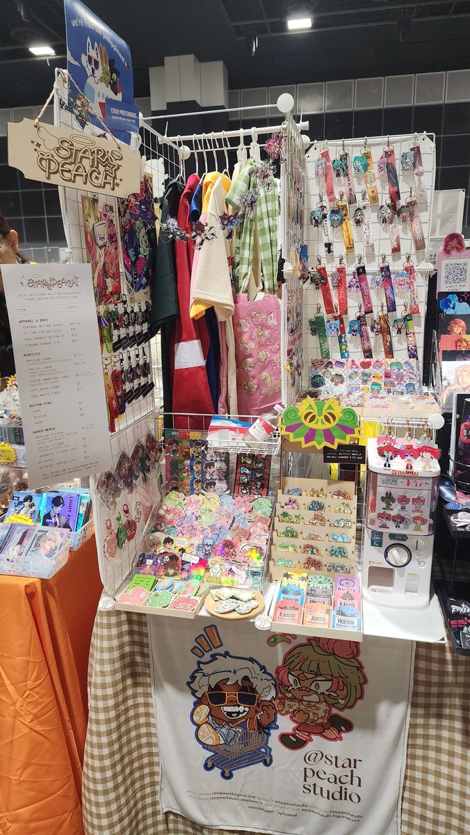 MABUHAYYY 🇸🇬🇸🇬🇸🇬🇸🇬 we're here at suntec convention hall 403 table F2 until tomorrow ‼️‼️‼️ stocks are very limited 🤧

#AsiaComicsExpo #ACE004