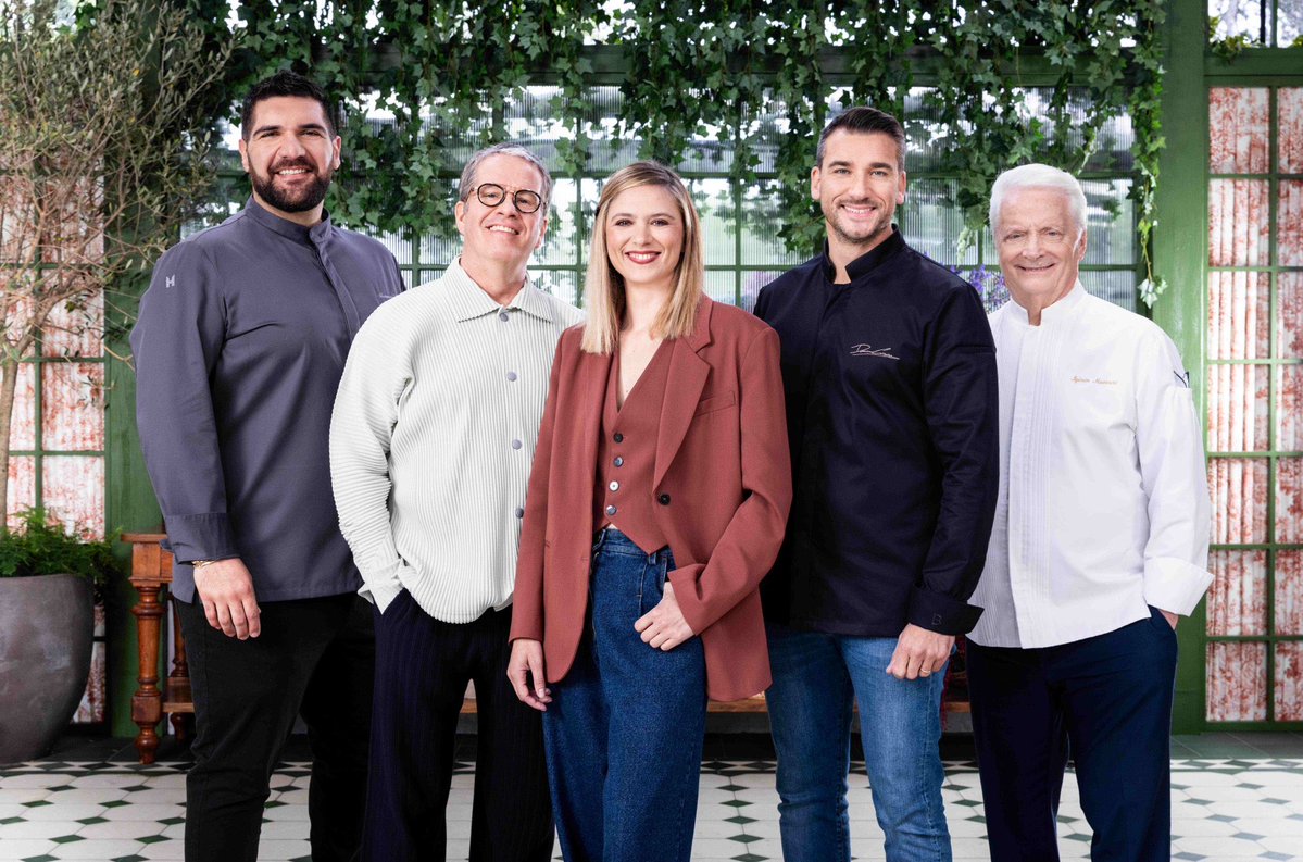 DiscoveryItalia's tweet image. #ascoltitv:@fratellicrozza al 5,2%, picchi di 1.100.000spet.
#TheCage segna punte di 760.000spet.
#cashortrash conquista 456.000spet.
#BakeOffItalia 591.000spet, 7,4% sulle donne.
RECORD stagionale per #CasaAPrimaVista, 811.000spet e 4,1%!
Portfolio #WBD al 10,2% in PT