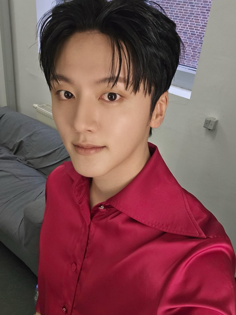 SF9official's tweet photo. Dank dir hatte ich eine tolle Zeit, Essen!!
Wir sehen uns ganz sicher wieder 🙂

#SF9 #YOUNGBIN https://t.co/TZNC4uCXBB
