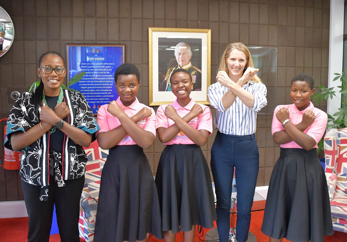For #IDG2025, we welcomed three inspiring young women – Barbara, Lonely and Lisa – to take over the British High Commission.
From leading staff meetings to engaging with diplomats, they’re stepping into power with confidence. #GirlsLead #IDG <a href="/PlanMalawi/">Plan International Malawi</a> <a href="/mwBritish/">British Council</a>