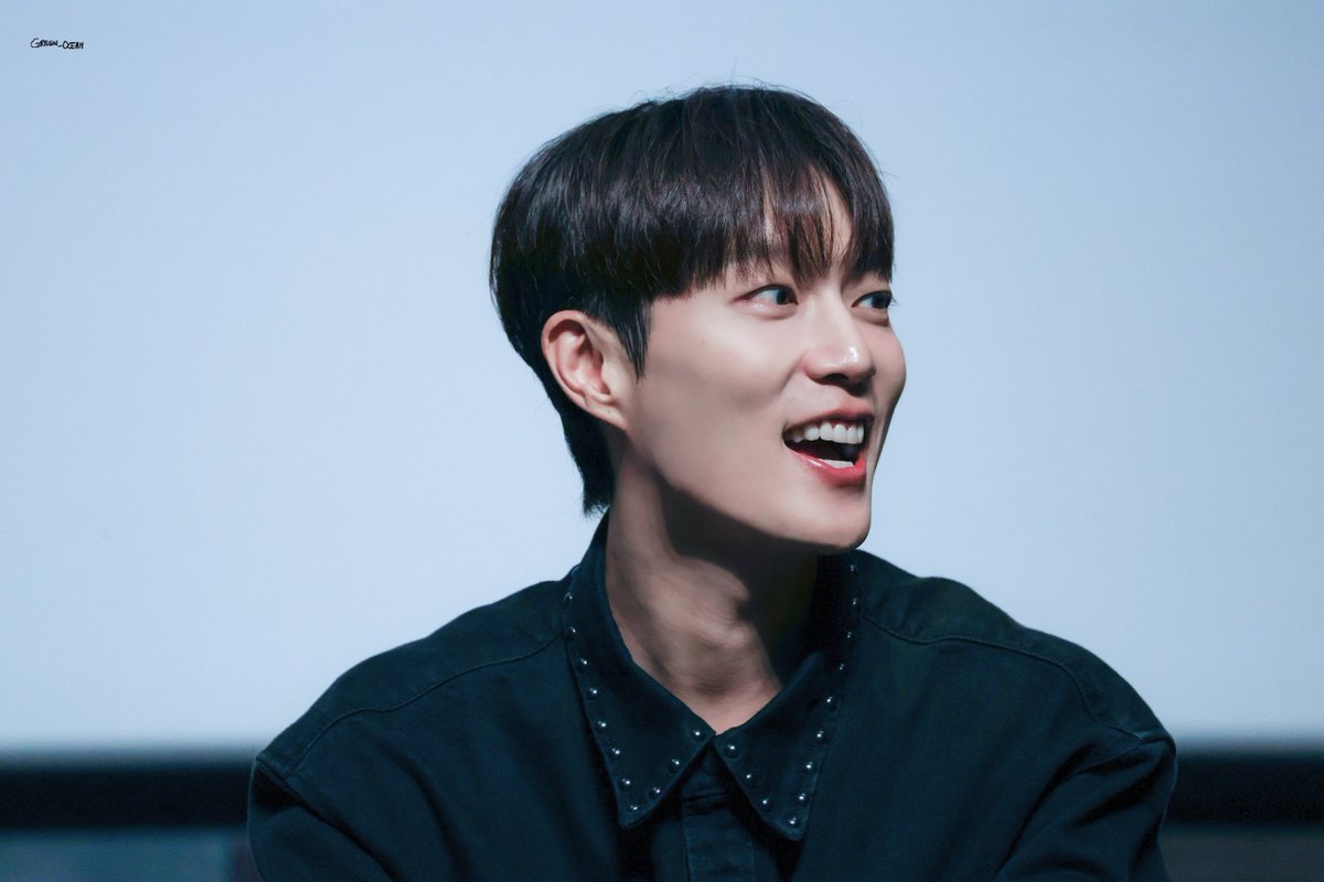 green_ocean1016's tweet photo. ✨️✨️
#YOONDUJUN #윤두준
#beast #highlight https://t.co/Nt81dILYX2