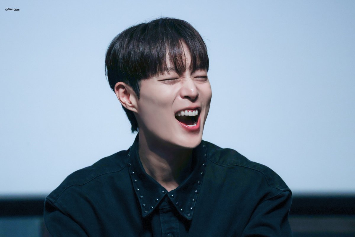 green_ocean1016's tweet photo. ✨️✨️
#YOONDUJUN #윤두준
#beast #highlight https://t.co/Nt81dILYX2