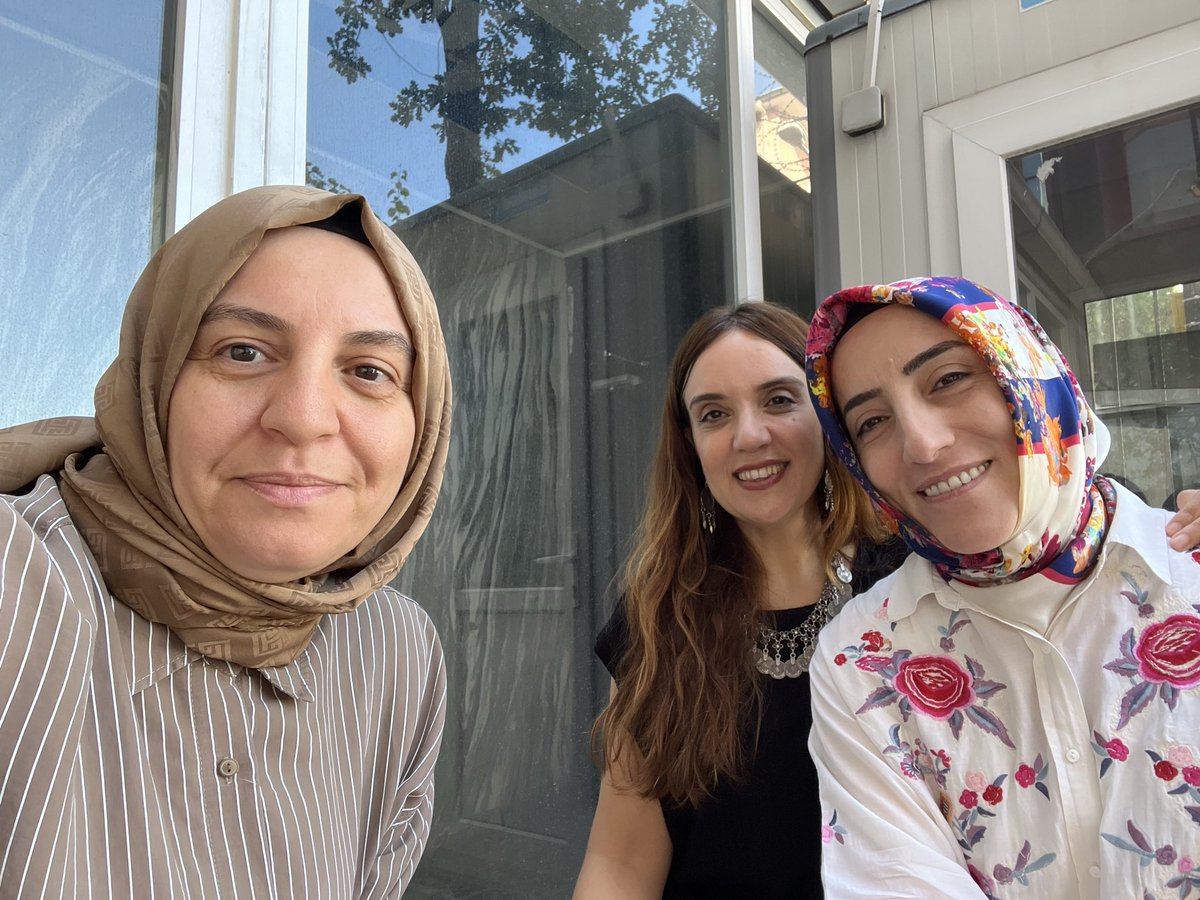 AyparcasiFatma's tweet photo. Bugün, #DünyaKızÇocuklarıGünü 😎

Günümüz kutlu olsun kızlarrr

@OkAbide @DILANAYGUN__  @FEK1908  @Peda_lizza @seldailgoz https://t.co/dvrBCc4rfV