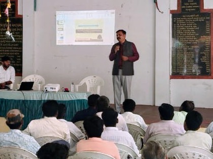 MIT_Updates's tweet image. MIT - Center for Analytical Research and Studies expands its physical presence in Gujarat! #MIT_CSN #SDG #ProjectSAVE #SyngentaIndia #SIRDS #SoilHealth #ClimateResilientAgriculture #SustainableFarming #DrDeepakBornare #AgriculturalResearch #FarmersFirst #InnovationInAgriculture