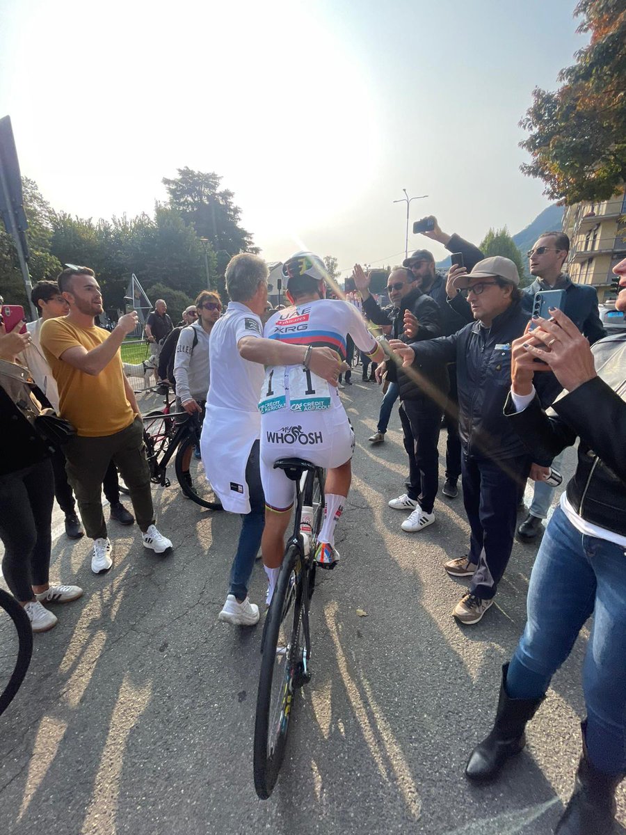 Emperador <a href="/TamauPogi/">Tadej Pogačar</a>