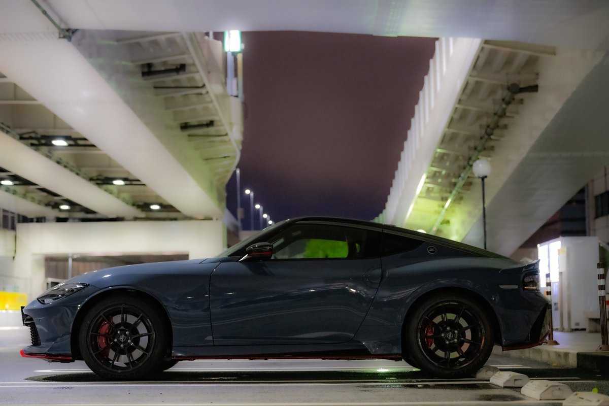 #クーペのサイドラインは美しい件について

真横カッコいいけど、日産って所がダメ