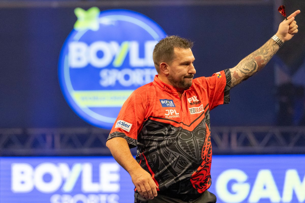 ModusDarts180's tweet image. 🎯It&apos;s semi-final Saturday at the BOYLE Sports World Grand Prix.

Luke Humphries and Danny Noppert meet in the opening last four tie, before Jonny Clayton takes on Luke Littler for a place in the final.

The action gets started from 8pm UK time.

Good luck all.