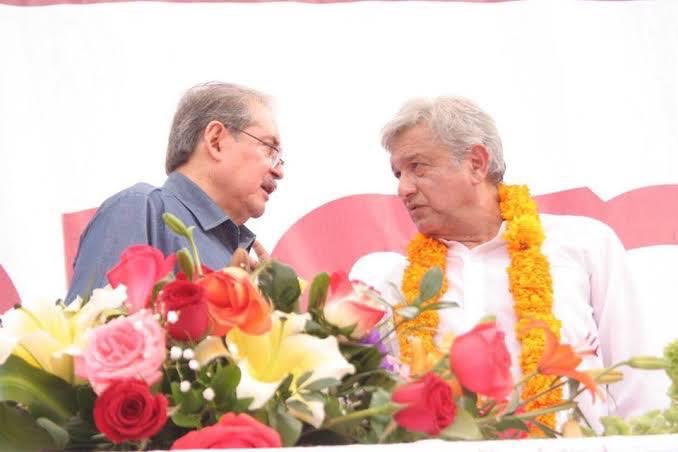 RocioBarcenaM's tweet photo. Hay hombres que luchan toda la vida… En memoria del Profesor César Núñez Ramos, en su quinto aniversario luctuoso, nuestro agradecimiento por su congruencia, su honestidad, sus firmes convicciones, su lucha incansable y su largo andar para forjar una nueva Patria #CésarVive https://t.co/pXGoN7wXtw