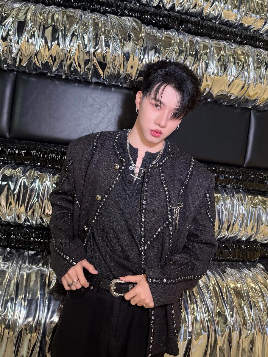 HOWLS_OFFICIAL's tweet photo. #WANKSDA at #HOMECOMING_PARTY 🪩

#WONDERING_OUTNOW
#HOWLS_TH #MC999 https://t.co/n0tpQl1SV5