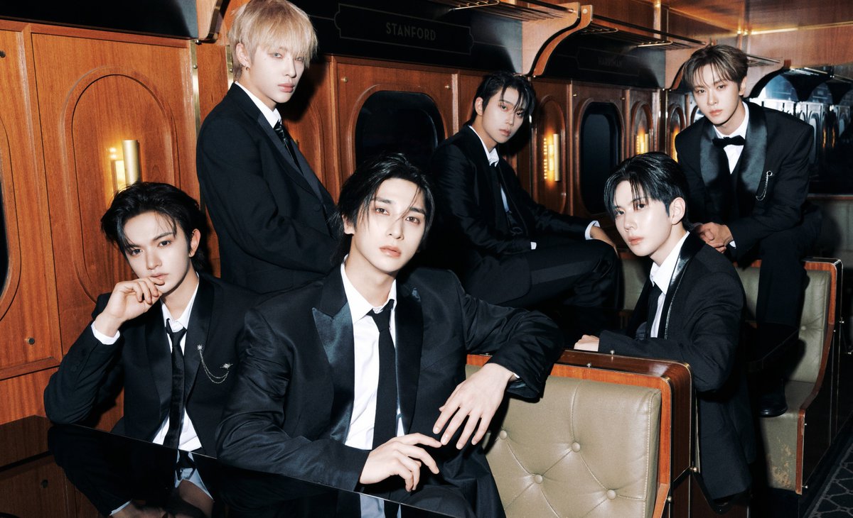 BAE173 1ST FULL ALBUM
[NEW CHAPTER : DESEAR]
CONCEPT PHOTO #2

#BAE173 #비에이이173
#NEWCHAPTER_DESEAR