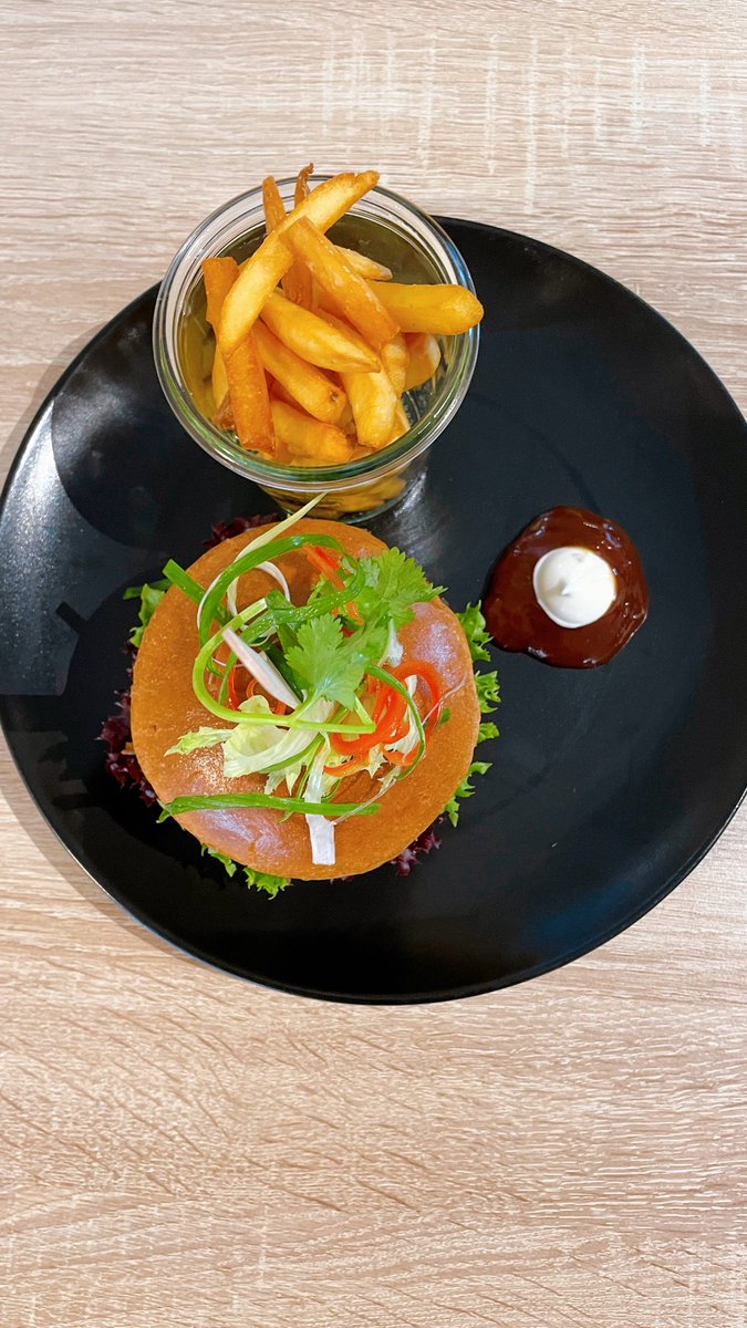 wild swine burger 🍔