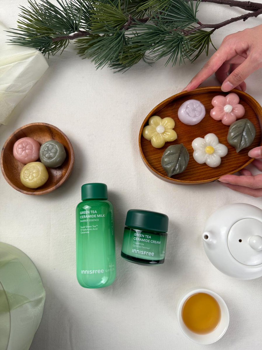 innisfree_kr's tweet image. 다들 추석 잘 보냈나요?😊
연휴 막바지 #EVENT 가져왔어요°❀

연휴동안 뭐했는지!? or 뭐 먹었는지!
인용으로 자유롭게 사진 올려주면 5️⃣분께 
NEW #그린티밀크보습에센스 를 보내드릴게요💚

지기부터 추석 인증샷 갑니다 📸