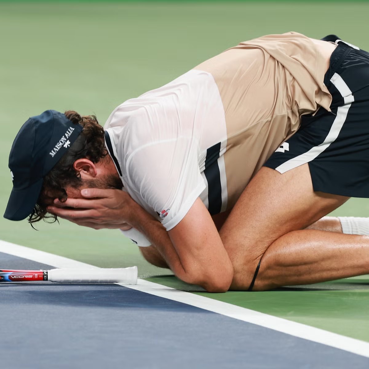 This Man <a href="/val_vacherot/">Valentin Vacherot</a> Going to Take This Against
<a href="/DjokerNole/">Novak Djokovic</a>. It Will Be A Final Of Cousins In #ShanghaiOpen2025 <a href="/atptour/">ATP Tour</a> #Masters1000 #Tennis <a href="/ChinaOpen/">China Open</a>