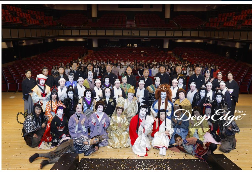 figure03171's tweet image. しかし…あんなに大きな劇場が満員になるなんて…凄いなぁ〜
#名古屋をどりNEO傾奇者 初日大成功😆
おめでとうございます㊗️🎉👏👏👏
#高橋大輔