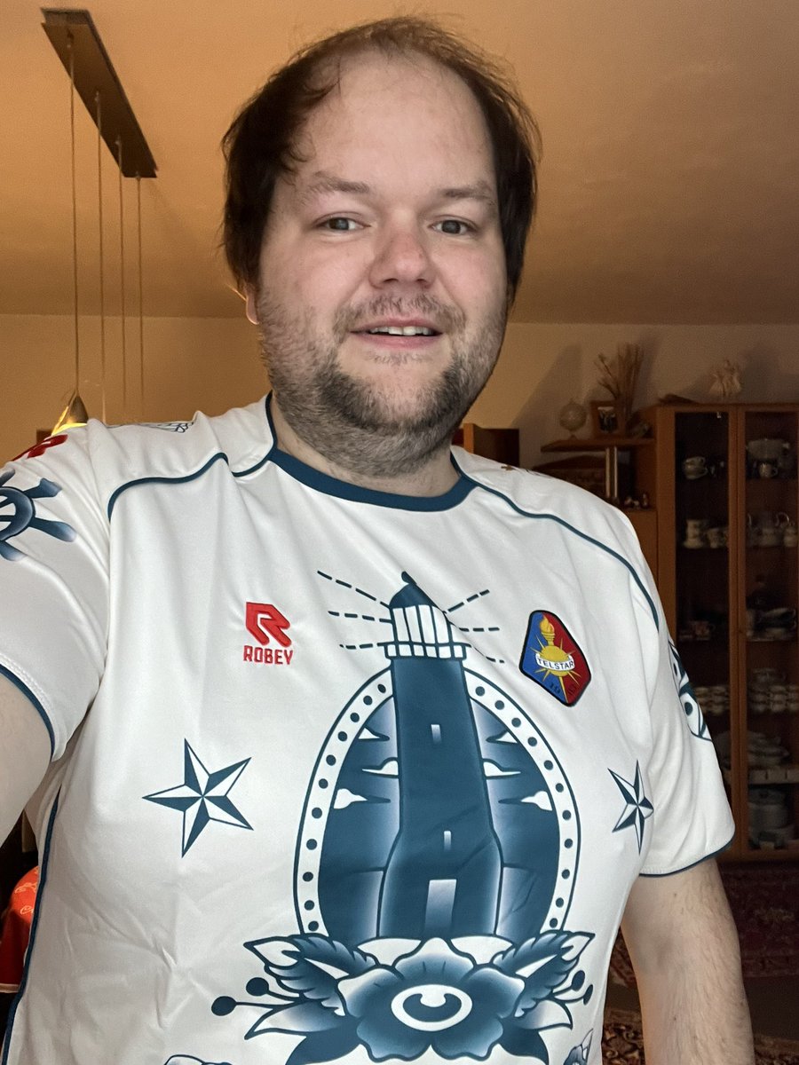 mvan_elten's tweet image. Nieuw shirtje 🦁

#WitteLeeuwen