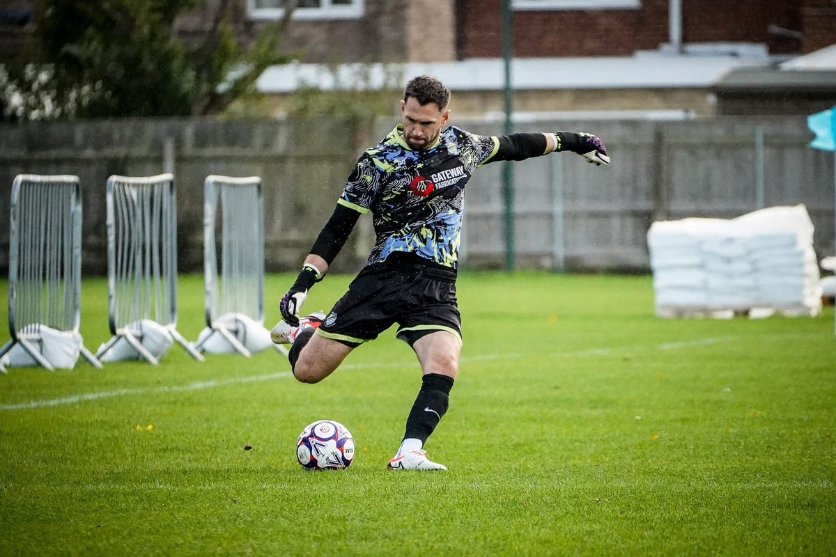 Matchday babyyy 🧤⚽️