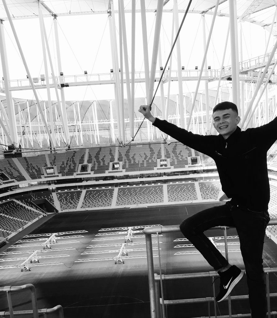 Tribünlerimizden Mehmet Gümüş kardeşimiz vefat etmiştir. Cenazesi öğle namazından sonra Kabasakal Mezarlığı’na defnedilecektir.

Başta ailesi olmak üzere, sevenlerinin ve tüm camiamızın başı sağ olsun.

#ŞimşeklerGrubu