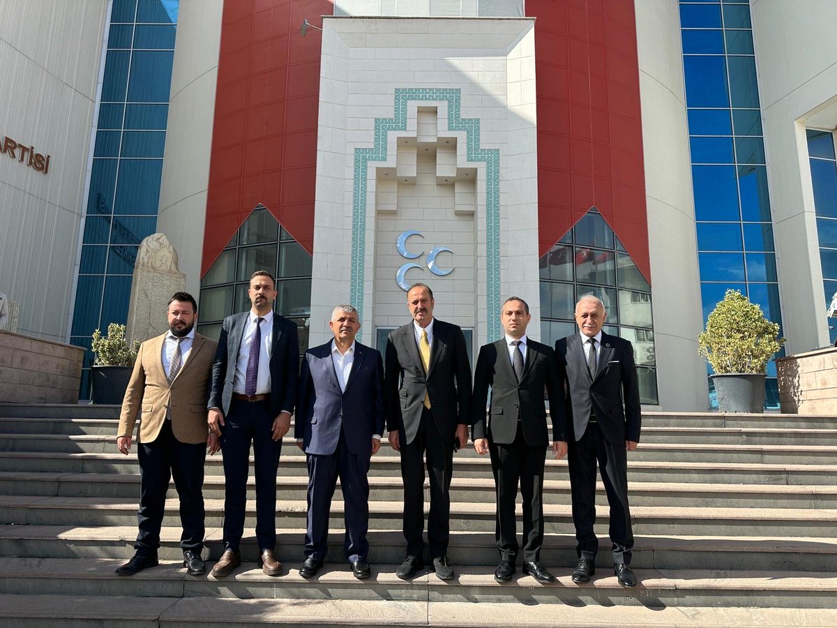 VeyselSahinMhp's tweet photo. Genel Sekreter Yardımcımız, İzmir Milletvekilimiz Tamer Osmanağaoğlu ve ülküdaşlarımız ile birlikte istikamet HACIBEKTAŞ https://t.co/CRMgjNJxCc
