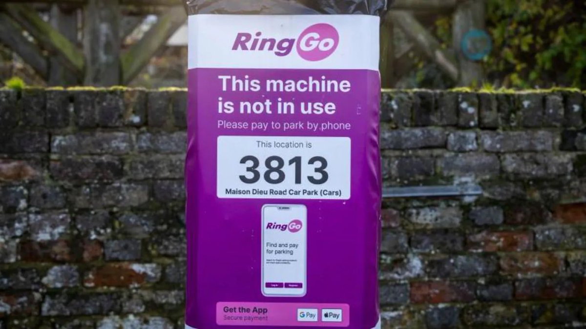 therealmissjo's tweet image. I have an elderly friend who is in her 80s.

She lives in Cornwall. 

Mary is very switched on but she struggles with new technology a bit - especially parking apps.

All she wants to do is put her car in a space for a couple of hours and pay. 

She does not want to sign up for a…