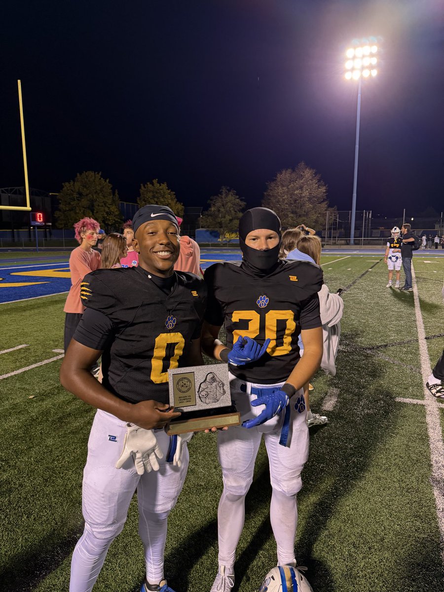 willrasmussen_'s tweet image. Region Champs! Tigers coming for the state championship next. #noflyzone