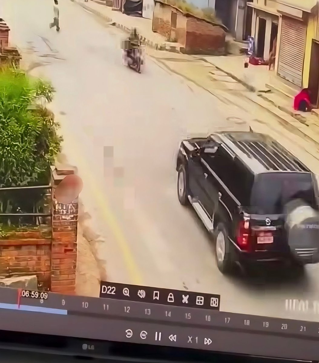 RONBupdates's tweet image. दोषी नउम्किउन: After a young girl was injured last month when struck by the vehicle of Koshi Province’s Minister for Economic Affairs while crossing the road at Harisiddhi, a settlement paper was signed promising her treatment, effectively granting release from the case. In…