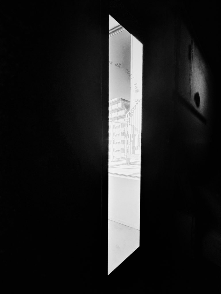 10/15-10/19 開催

Gallery Room305さん
公募展「コンビニプリント展」

こちらに参加いたします

コンビニのマルチコピー機で
プリントした写真の展示です

気楽にたくさん
写真を選んで
展示できるの楽しいです

今回は夏に撮影した
いつも通りなセルフィーを
集めました

土曜に会場に寄る予定です