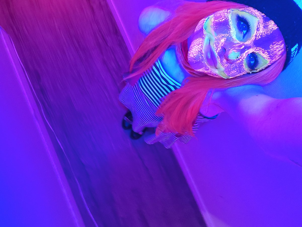 cassiecatnip's tweet image. 10.18.2021 🎃
#halloween #spooky #sfx #costume #pumpkin