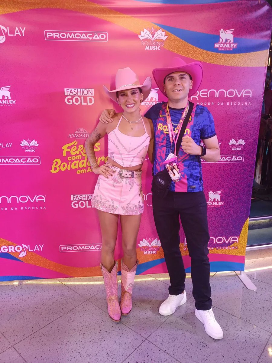 IsacTech7's tweet image. Um dos maiores feitos da minha vida: estar lado a lado com a #anacastela em seu cruzeiro 🚢✨
A foto mais #Exodia do meu perfil, ao lado de quem sou fã demais 💖🐎

Gratidão @Promoacaoofc  e @navioAnaCastela  por esse momento único! 🤠