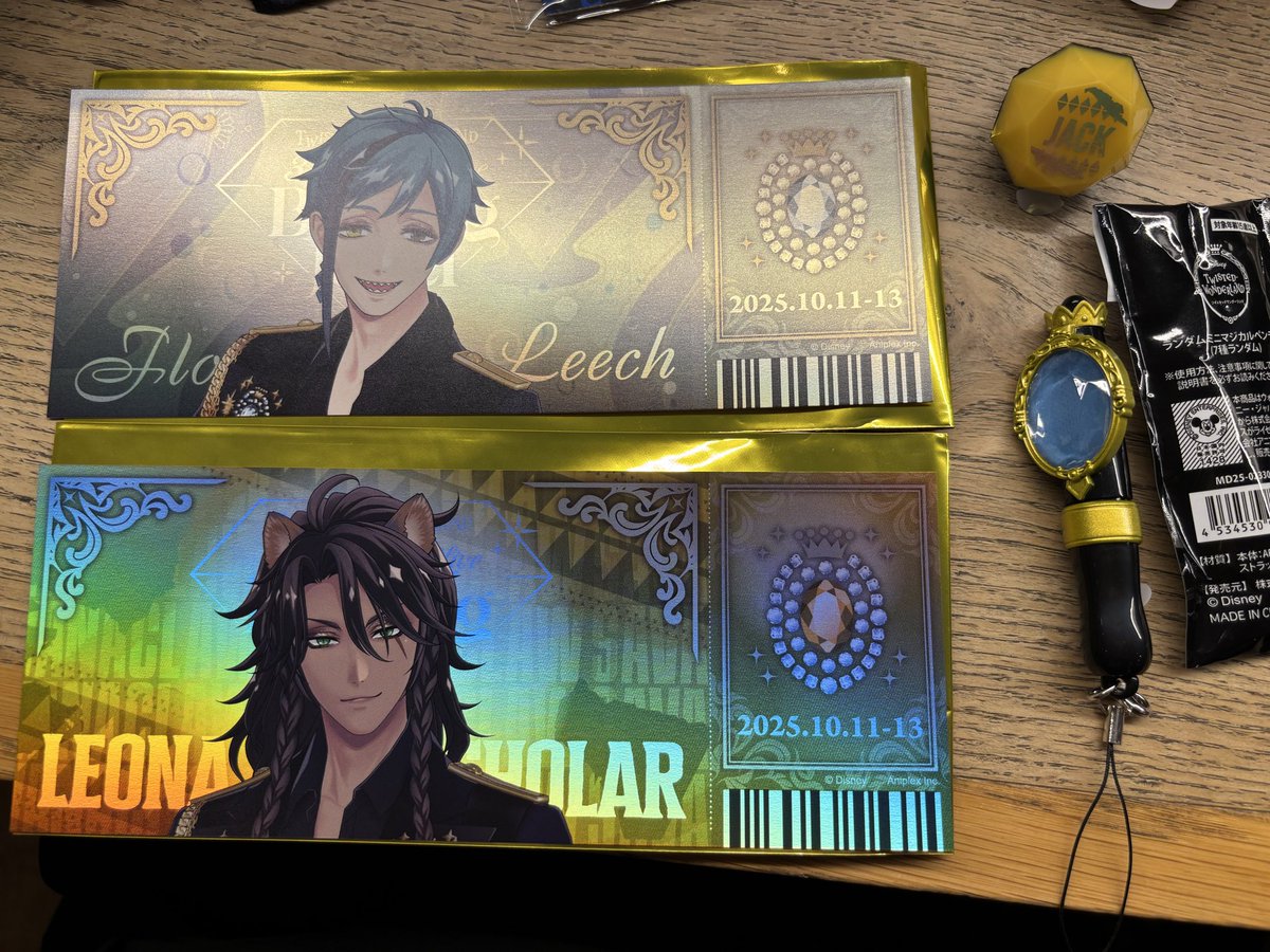 hin_goods's tweet photo. 【交換・譲渡】
ツイステ ブレイジングジュエル

譲：
リングライト→ジャック
ミニマジカルペンライト→イグニハイド
チケット風カード→レオナ フロイド

求：
リングライト、チケット風カード→トレイ
マジカルペンライト→ハーツラビュル https://t.co/aYw7edBkA6