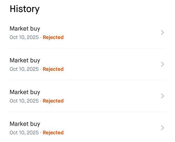 CryptosR_Us's tweet photo. CEX MELTDOWN AMID BIGGEST LIQUIDATION IN HISTORY

Big exchanges like Binance, Coinbase, Robinhood, and Kraken - all struggled to stay online as the market crashed.

Order books froze & apps lagged. Traders locked out mid-crash.

It wasn’t just a liquidation, it was a stress test for every exchange in crypto.