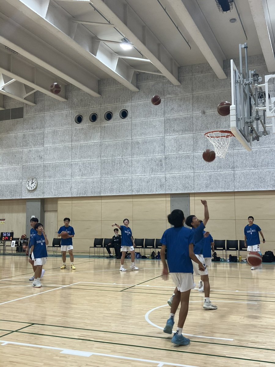 lakes_academy's tweet photo. 【Jr.Winter予選  U15Next Blue】
いよいよJr.Winter予選が幕を開けました！
今日までの練習の成果を発揮して、まずは1回戦突破を目指します！🔥

第一試合
vs 彦根バスケットボールクラブ
Tip Off  15:00
@プロシードアリーナHIKONE

#滋賀レイクス
#ヤングレイクス🔥 https://t.co/4PhBzct0rn