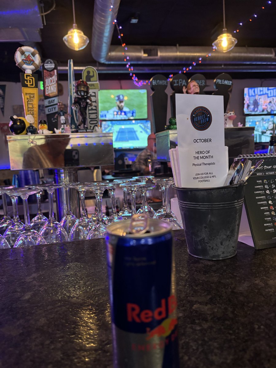 CommonSenseAdvo's tweet photo. @MLB when you can’t use your $29.99 post season pass because you don’t have cable. So you have to go to the local bar and sit for how many innings?  Oh wait it’s not over and we are in the 15th.  All the mlb apps make baseball no fun!! https://t.co/ffNf1uuDV5