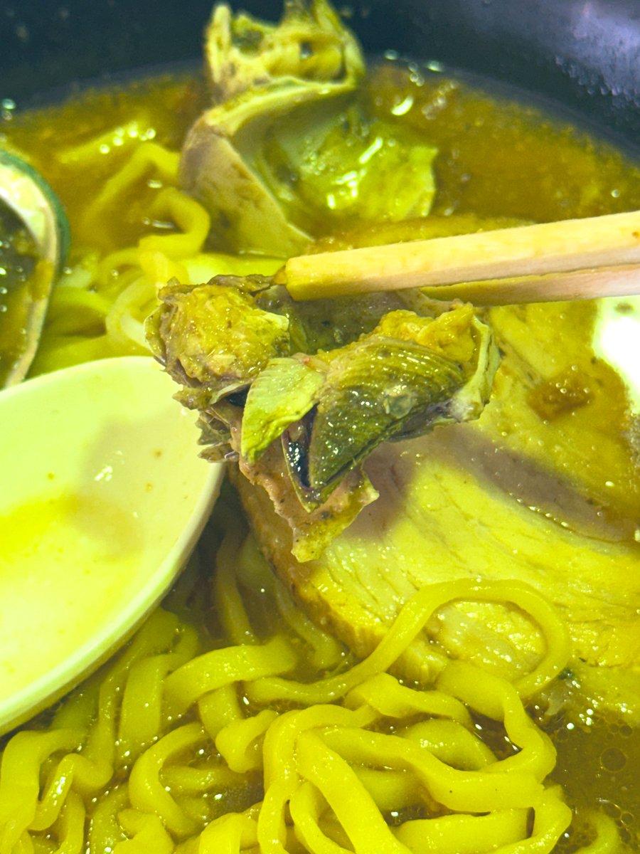 karai0929's tweet image. 本日の福麺🍜

フジツボ
秋刀魚煮干し

XO醬鮑ソース

今日は味噌

人生初フジツボ美味しい🤤カメノテが好きな私なので期待はしてましたが、またカメノテともちょい違う味わい、美味しい！
XO醬鮑もご飯にもスープにも合い過ぎました💖

本日も美味しかったです、ご馳走様でした！

#福麺
#中山競馬場