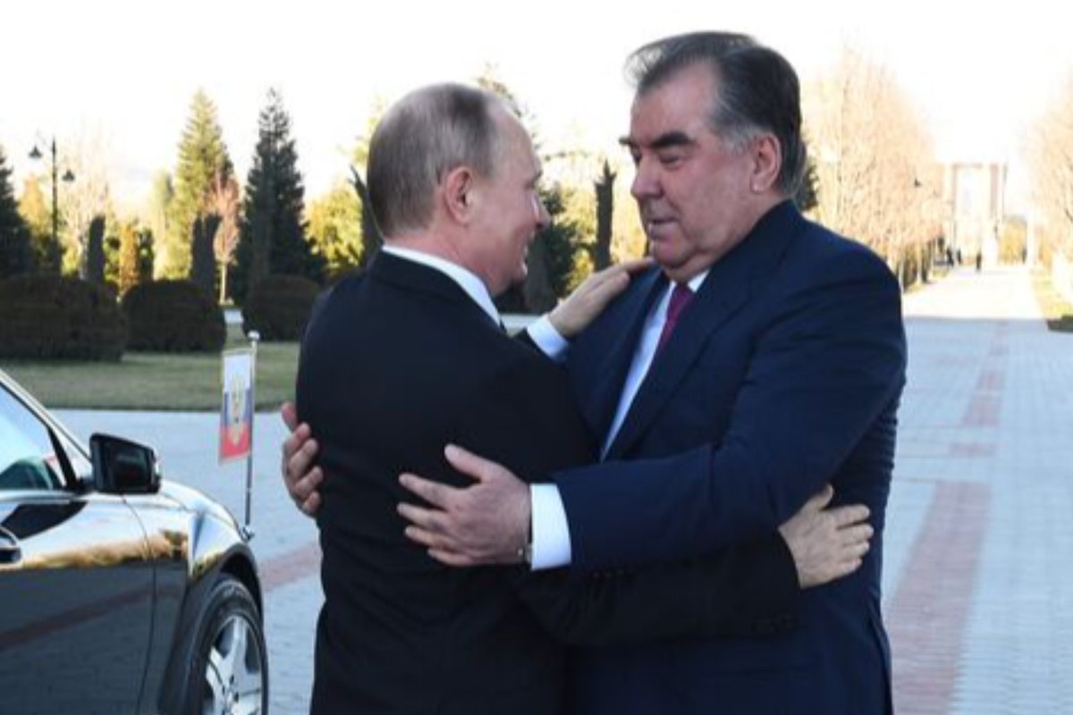 AzonGlobal's tweet photo. Путин Россиянинг Тожикистондаги ҳарбий базаси ҳақида гапирди

Батафсил: https://t.co/i5qExiHia2 https://t.co/o1HPo9pqor