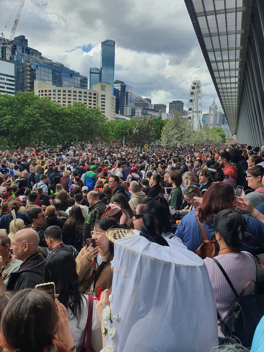 Lady Valiant tweet media