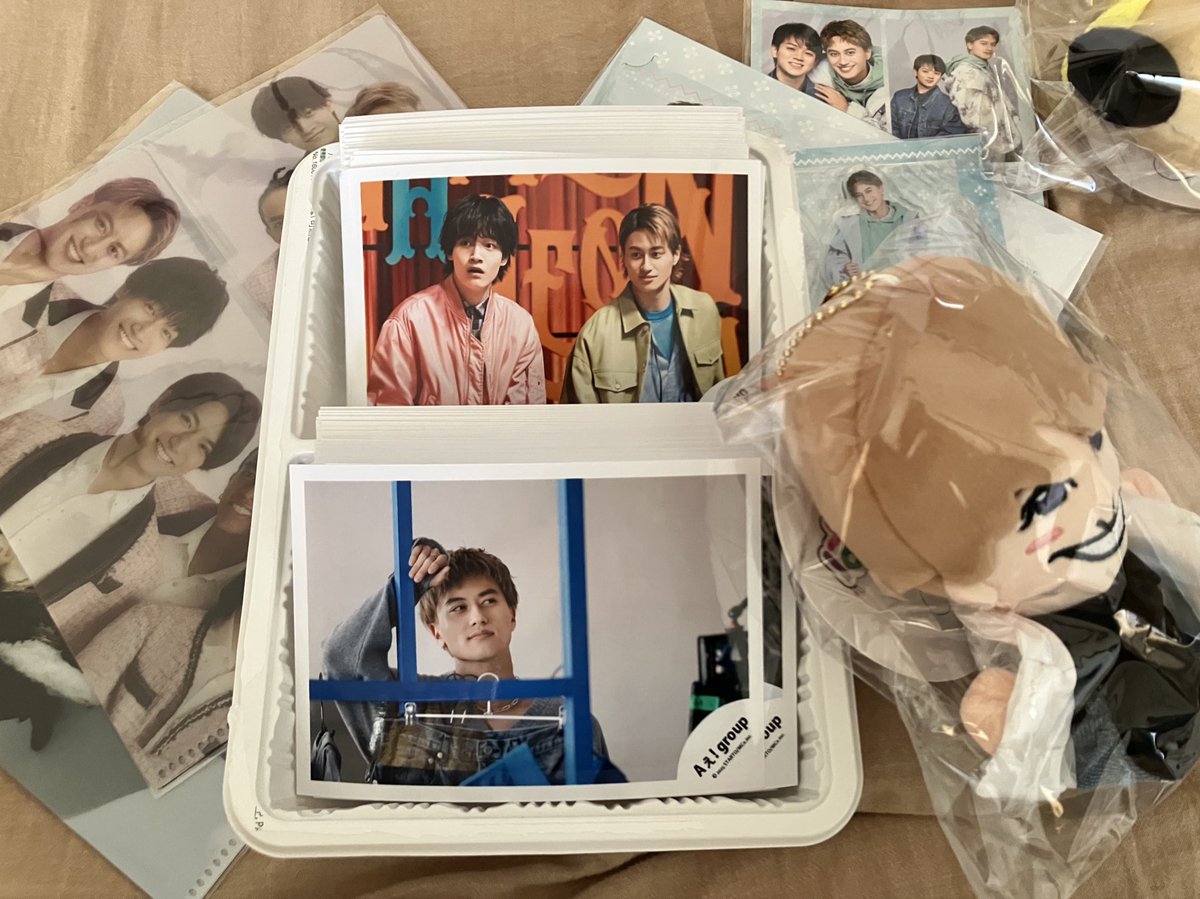 10_n_ta's tweet image. 健ちゃんたくさん届きましたー☺️
#小島健がいるぜ 
#Aぇ担がいるぜ