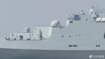 PLA_MilitaryUpd's tweet image. The LY-1 Laser system unveiled in 9.3 parade is now being tested on a type 071 Amphibious landing dock, which has been going on since last year
#OSINT #LY1 #Laser