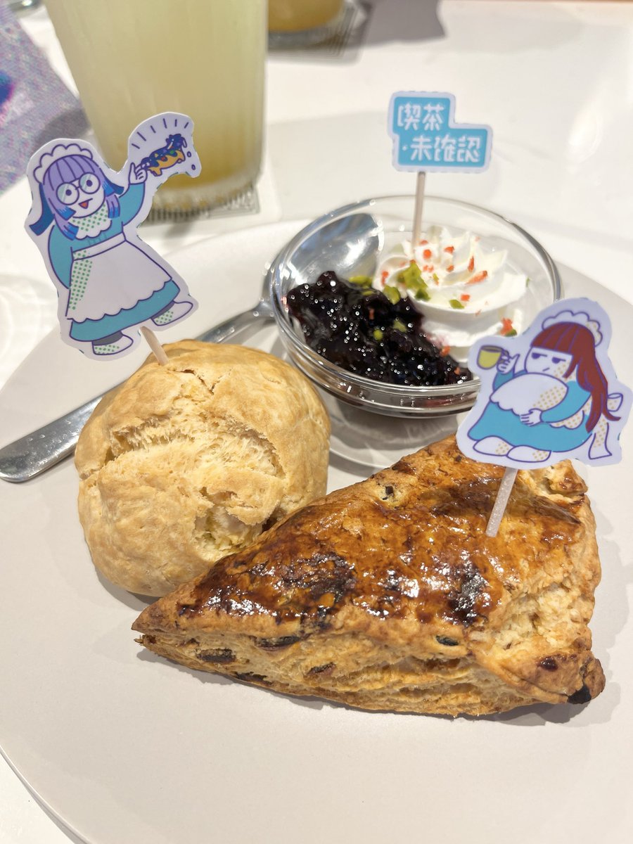 choco_py3's tweet image. 喫茶未確認へ行ってきました!
実は(?)昔からテトラさんのファンなのですが、緊張して上手く喋れませんでした😇
しかしそんな人でも楽しめる工夫が色々あって、とても素敵な空間でした💓
お料理も大変美味しかったです🫶