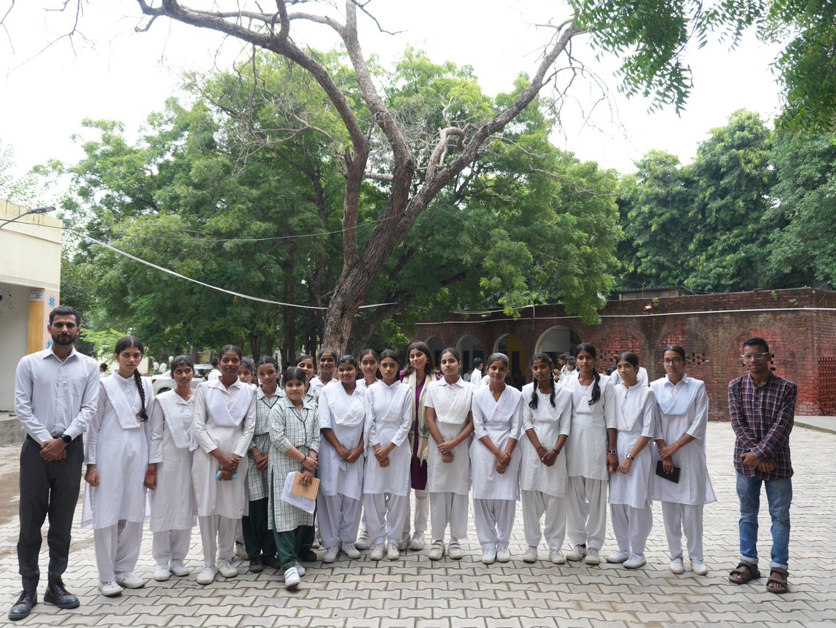GreenPencil01's tweet photo. Green Pencil Foundation, supported by Commutiny, organized Campus Climate Vartaleap at GSSS Islampur, Gurugram.

The youth voices we heard today give hope for a cleaner, greener tomorrow. 

#ClimateAction #GreenPencilFoundation #Commutiny #YouthForClimate https://t.co/oDGL09vX2c