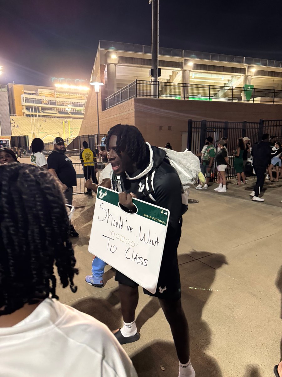 BayAreaExaminer's tweet photo. Presented without comment... #GoBulls https://t.co/sdzpt59ULH