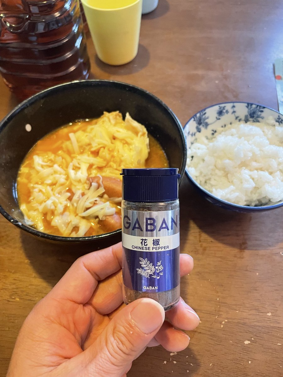 sharingmap's tweet image. 今日は雨でテニスができなかったのでジムのトレッドミルで汗を流してみた。
初めの30分は傾斜を5-10%程度にあげて早歩きで肺に負担かけずドバドバ汗を流す。
この方法は呼吸が苦しくなく楽に汗をかけるので減量にオススメです。…