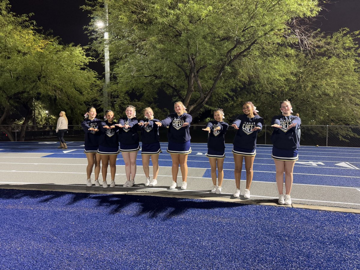 boulder_hs's tweet photo. Cheering our Eagles!  #bchs41 #bchscheer https://t.co/OcrriP9qta