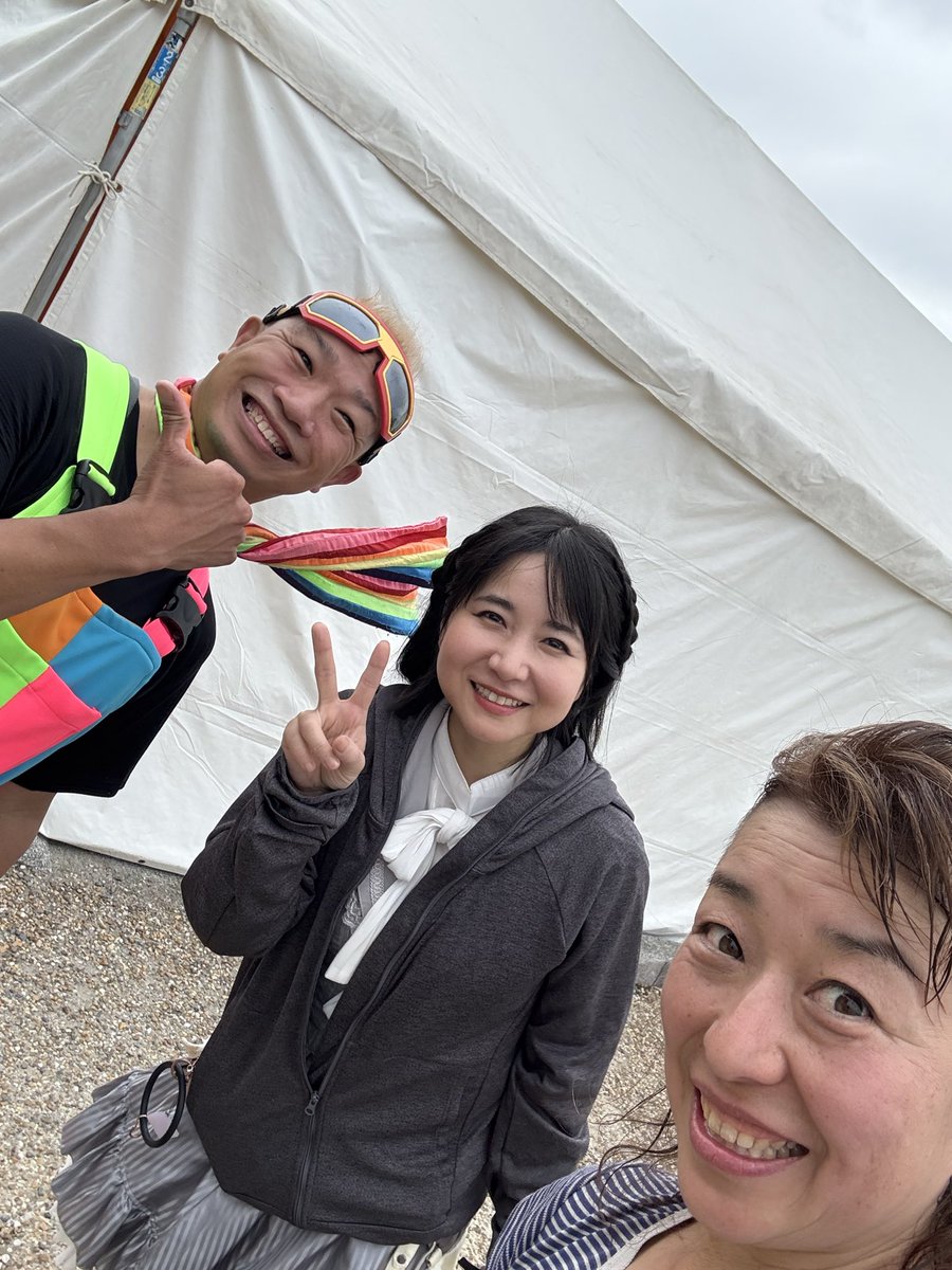 hirokosullivan's tweet photo. 本日無事終了。

久しぶりのファイヤーもできて、
楽しんできましたー。

曇りだったのにいつも以上に
汗だくになってしまった、、、
暑さに強かったはずなのに、、、
弱くなってる自分に反省😂

来週も外なので頑張らなくては🤭 https://t.co/hRW5LnTPea
