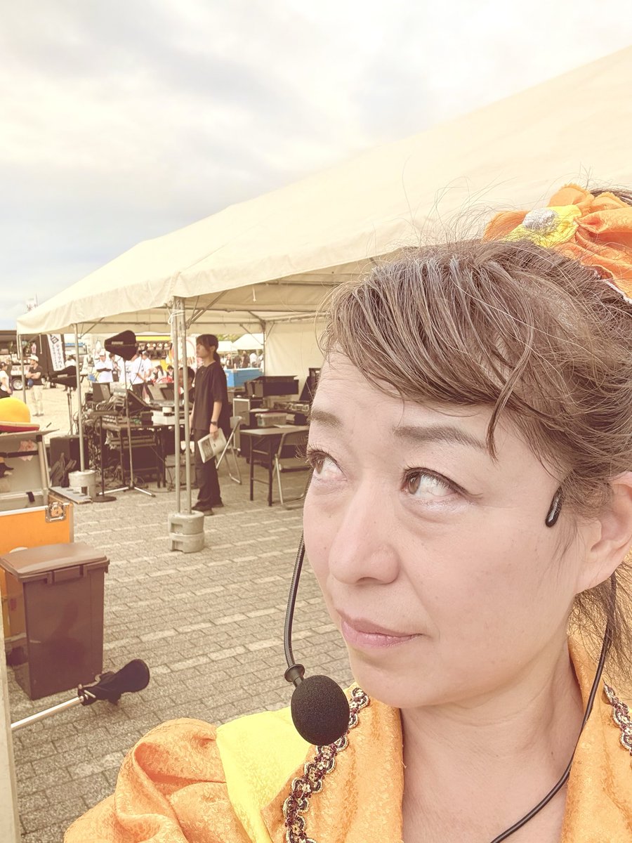 hirokosullivan's tweet photo. 本日無事終了。

久しぶりのファイヤーもできて、
楽しんできましたー。

曇りだったのにいつも以上に
汗だくになってしまった、、、
暑さに強かったはずなのに、、、
弱くなってる自分に反省😂

来週も外なので頑張らなくては🤭 https://t.co/hRW5LnTPea