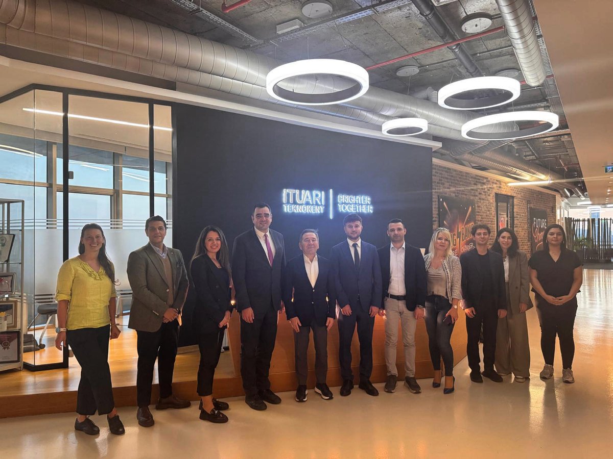 CorumTeknokent's tweet photo. Teknokentler arası iş birliği, girişimcilik ekosistemi ve ortak projeler üzerine verimli değerlendirmeler yapıldı. 💡

Misafirperverlikleri için Prof. Dr. Attila Dikbaş ve ekibine teşekkür ederiz. 🤝
#ÇorumTeknokent #İTÜARITeknokent #İnovasyon #Teknoloji #ArGe #Girişimcilik https://t.co/qJYyJRq17P
