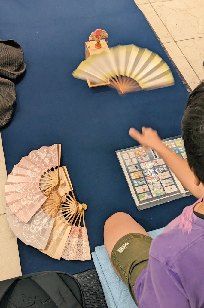 子どもと2人で #KIBF2025 に行ってきた😆✨
近くでボードゲームのイベントがあるってありがたい😖
騎士装備で刺されたり
試遊させてもらって購入して
初体験の投扇興で子どもと勝負まで🪭
楽しかった〜✨
また次回！お願いします✨